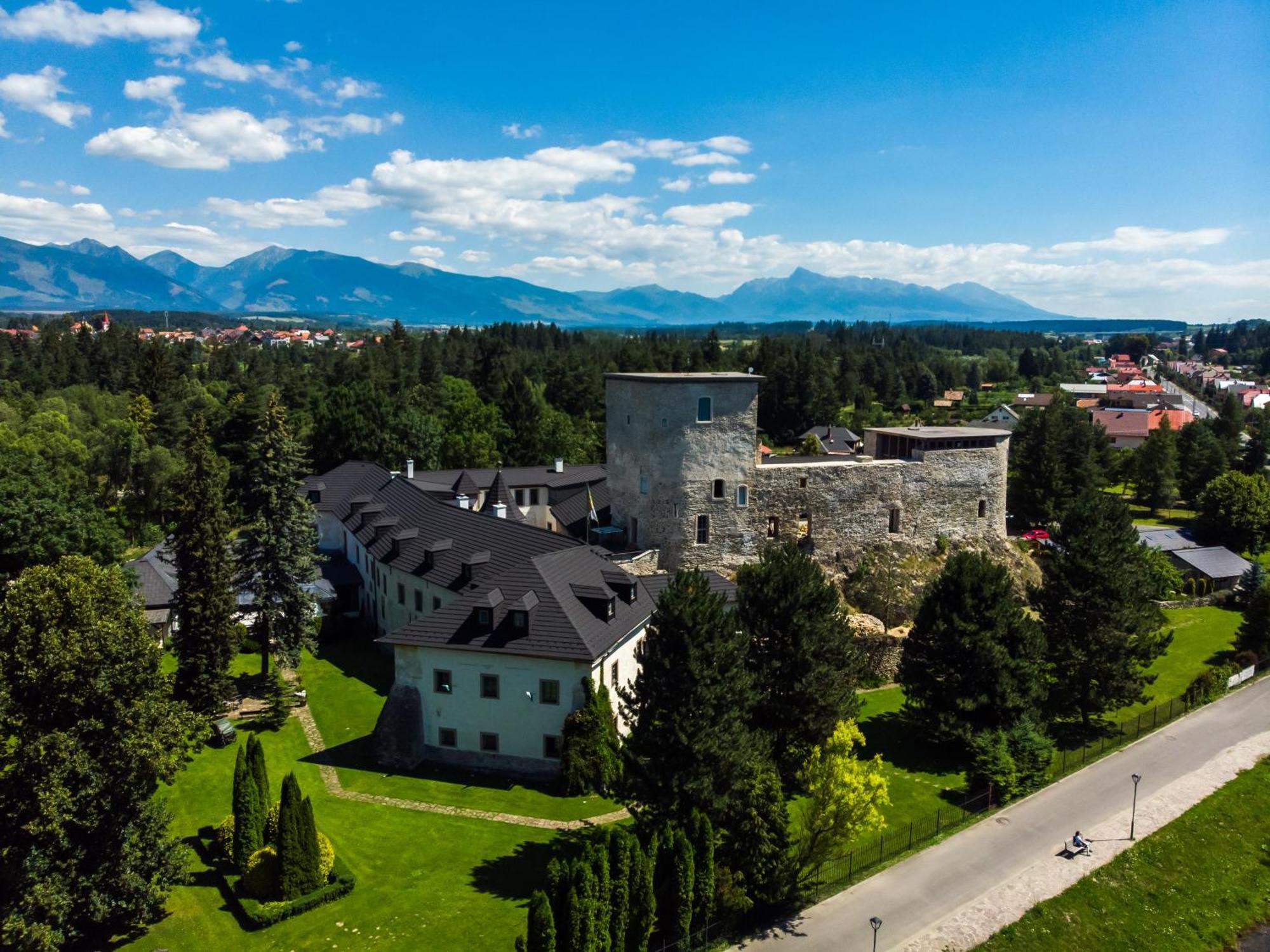 Chateau Grandcastle Liptovský Hrádok 외부 사진